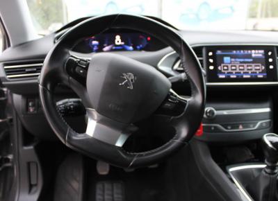 Фото Peugeot 308