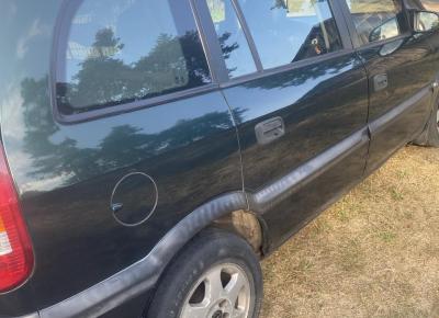 Фото Opel Zafira