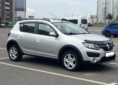 Фото Renault Sandero