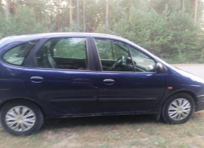 Фото Renault Scenic