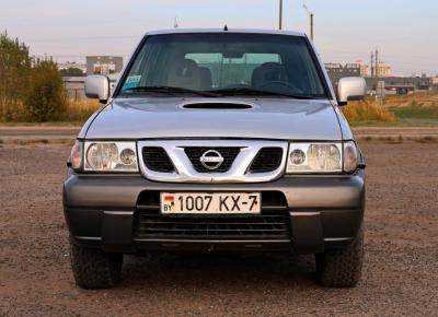 Фото Nissan Terrano