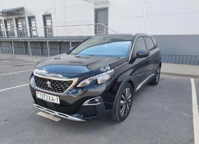 Фото Peugeot 5008