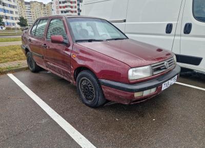 Фото Volkswagen Vento