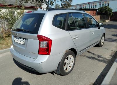 Фото Kia Carens