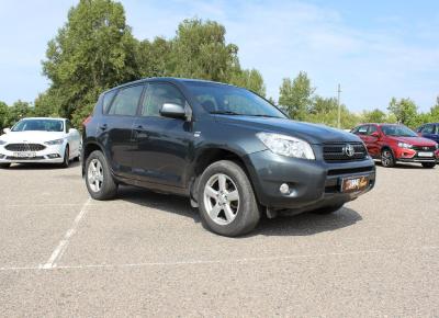 Фото Toyota RAV4