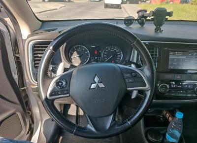 Фото Mitsubishi Outlander