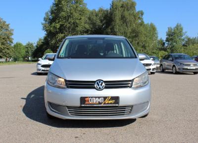 Фото Volkswagen Touran