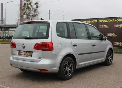 Фото Volkswagen Touran