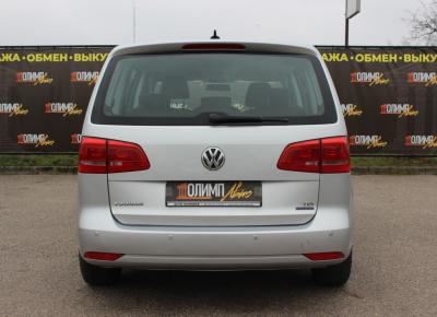 Фото Volkswagen Touran