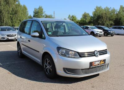 Фото Volkswagen Touran