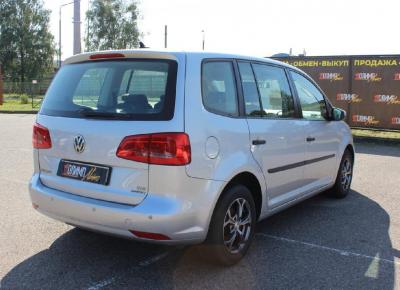 Фото Volkswagen Touran