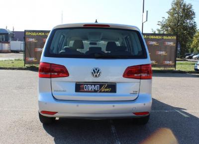 Фото Volkswagen Touran