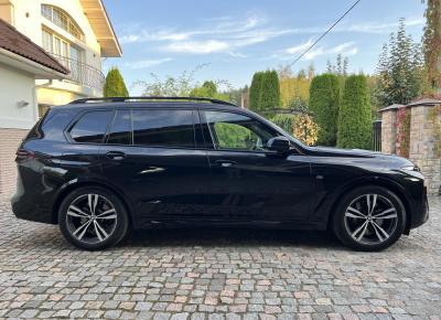 Фото BMW X7