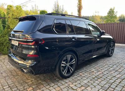 Фото BMW X7