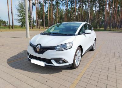 Фото Renault Scenic