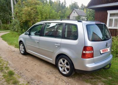 Фото Volkswagen Touran