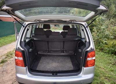 Фото Volkswagen Touran