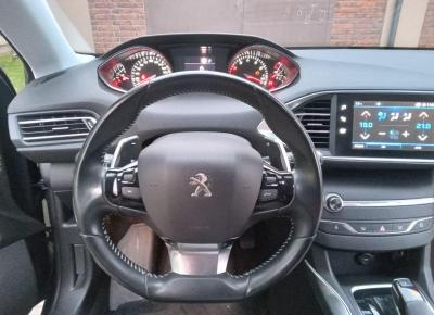 Фото Peugeot 308