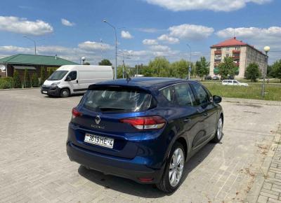 Фото Renault Scenic