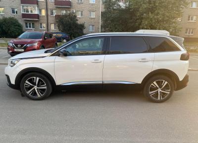 Фото Peugeot 5008