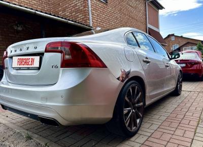 Фото Volvo S60