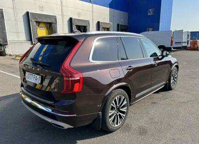 Фото Volvo XC90