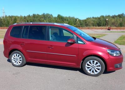 Фото Volkswagen Touran