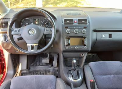 Фото Volkswagen Touran