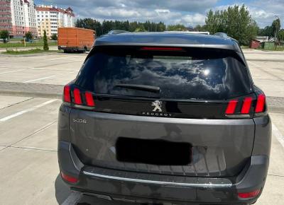 Фото Peugeot 5008