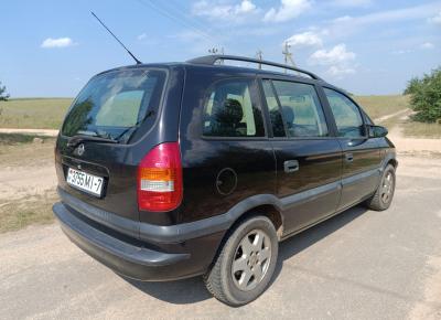 Фото Opel Zafira