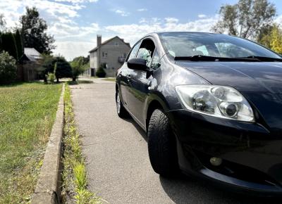 Фото Toyota Auris