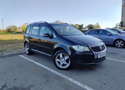 Фото Volkswagen Touran