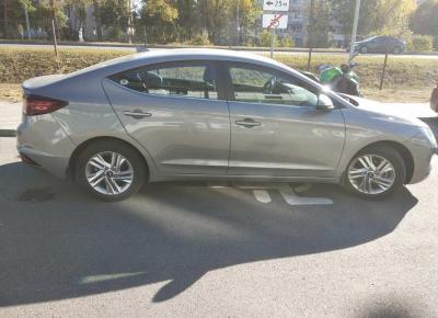 Фото Hyundai Elantra