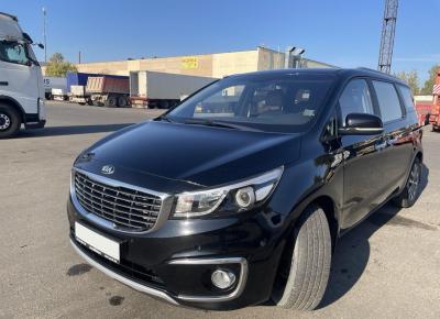 Фото Kia Carnival