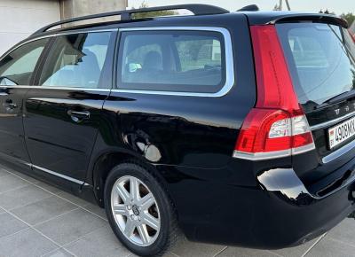 Фото Volvo V70