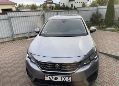 Фото Peugeot 5008