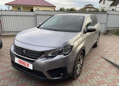 Фото Peugeot 5008