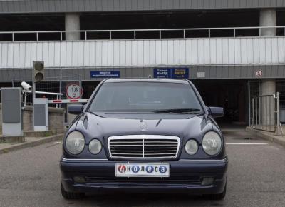 Фото Mercedes-Benz E-класс