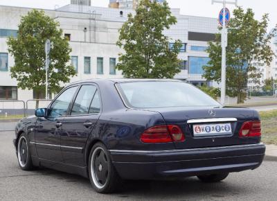 Фото Mercedes-Benz E-класс