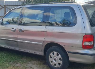 Фото Kia Carnival