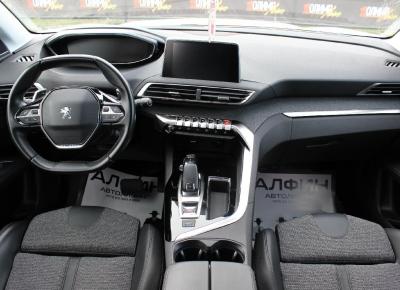 Фото Peugeot 3008