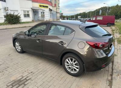 Фото Mazda 3