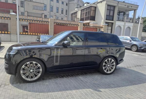 Land Rover Range Rover, 2022 год выпуска с двигателем Бензин, 884 100 BYN в г. Минск