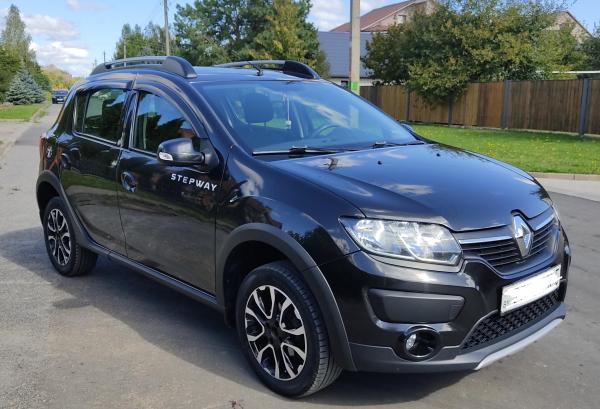 Renault Sandero, 2017 год выпуска с двигателем Бензин, 33 240 BYN в г. Солигорск