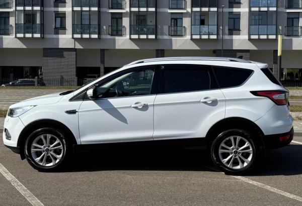 Ford Kuga, 2019 год выпуска с двигателем Бензин, 71 228 BYN в г. Минск