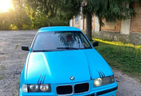 BMW 3 серия, 1993 год выпуска с двигателем Бензин, 2 856 BYN в г. Полоцк