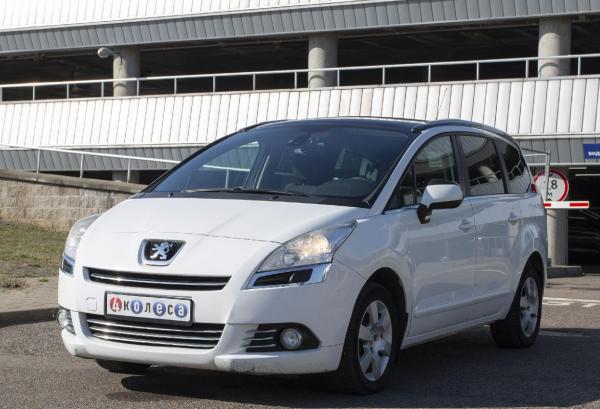 Peugeot 5008, 2013 год выпуска с двигателем Дизель, 38 518 BYN в г. Минск