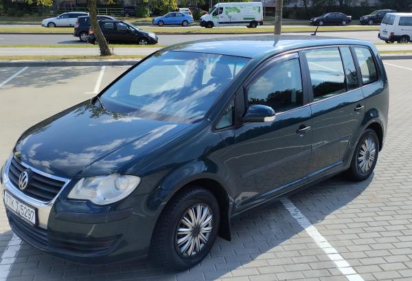 Volkswagen Touran, 2007 год выпуска с двигателем Газ/бензин, 19 467 BYN в г. Минск