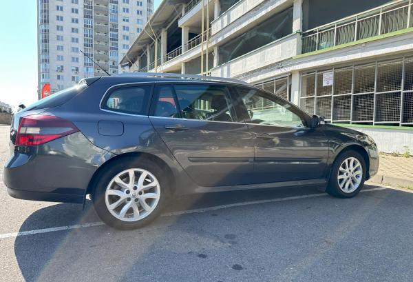 Renault Laguna, 2010 год выпуска с двигателем Дизель, 25 109 BYN в г. Минск