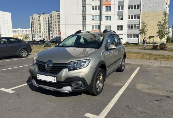 Renault Sandero, 2019 год выпуска с двигателем Бензин, 39 543 BYN в г. Минск